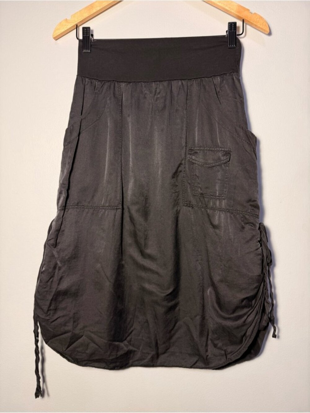 Luna Luz Black Midi Bubble Skirt with Utility Pocket and Side Drawstring size S